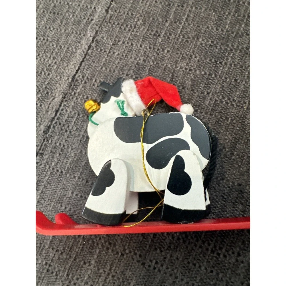 Vintage Holly Jolly Cow Christmas Tree Ornament by‎ Avon 2¾inch.